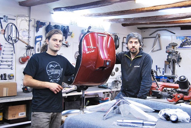 A designer-ek, Carles Bel &eacute;s Jesus Bel